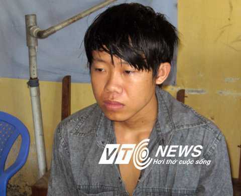 Nghi can đâm người trước cổng bệnh viện ra đầu thú