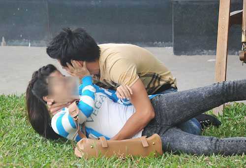 Bị đâm chết vì đòi... hôn