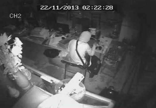 Giám đốc sở mất 1,6 tỷ đồng: Người phụ nữ khả nghi