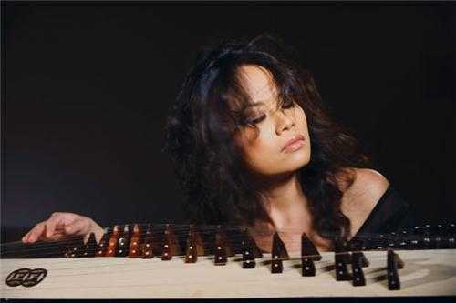 Nghệ sỹ Võ Vân Ánh được mời làm giám khảo giải Grammy