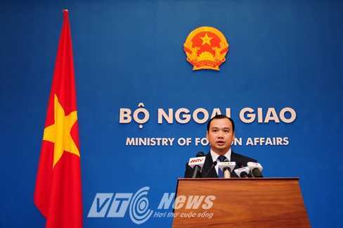 Phản đối phần tử cực đoan đốt quốc kỳ Việt Nam ở Campuchia