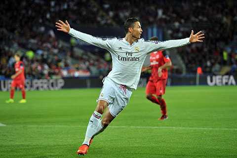 Ronaldo lập cú đúp, Real giành siêu cúp châu Âu