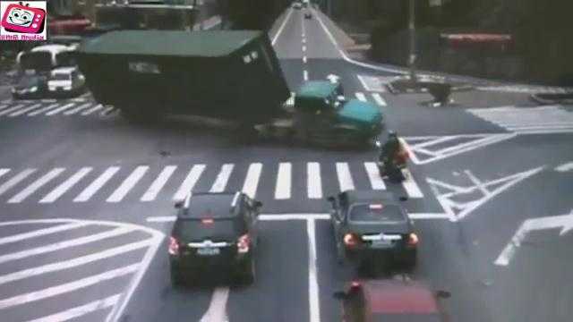 Những pha thoát chết may mắn không tin nổi