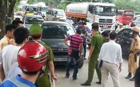 Bắt Phó ban Tổ chức Quận uỷ: Thêm 1 cán bộ bị bắt giam?