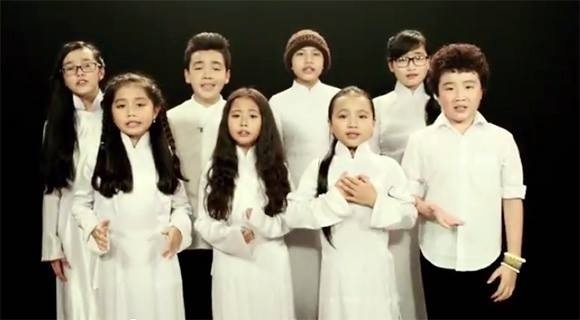 Giọng hát Việt nhí: Thí sinh hát ca khúc về mẹ cảm động