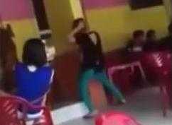 Thiếu nữ 'ngáo đá' nhảy lắc điên cuồng trong quán nước