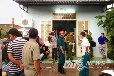 Chết lặng thấy cha giết người tình rồi tự sát