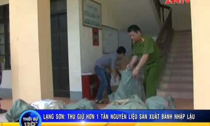Rùng mình 1 tấn hóa chất Trung Quốc dùng làm bánh Trung thu