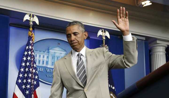 Tổng thống Mỹ bị chê ăn mặc xấu