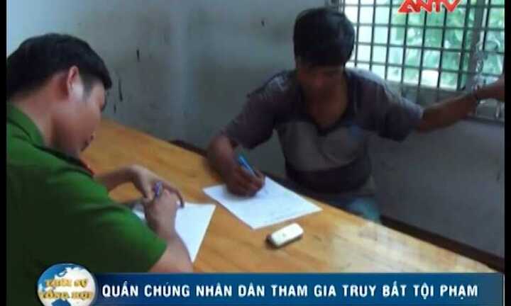 Con nghiện trộm xe bị dân tóm cổ nhục nhã