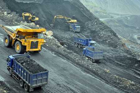 Công an triệt phá băng đảng “bảo kê” khai thác than