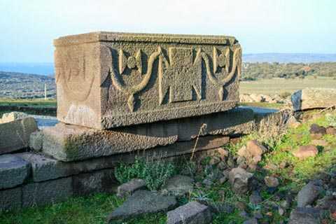 Bí ẩn đáng sợ về những chiếc quan tài... ăn thịt người