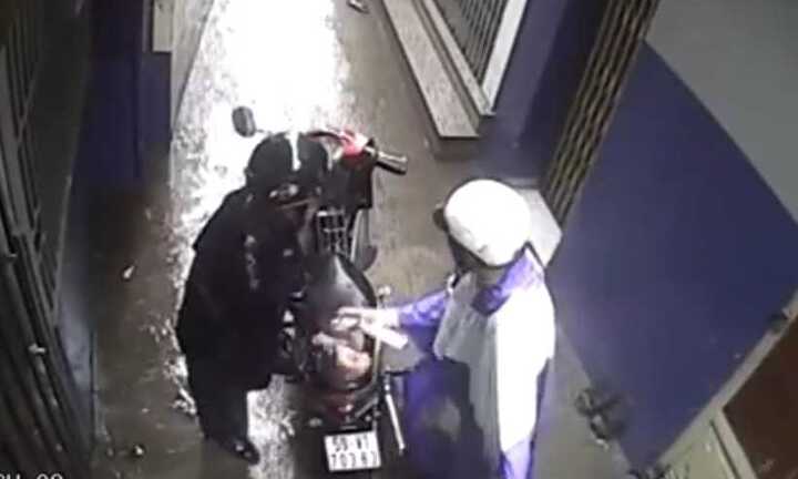 Lợi dụng trời mưa kẻ gian bẻ khóa vào nhà sục sạo