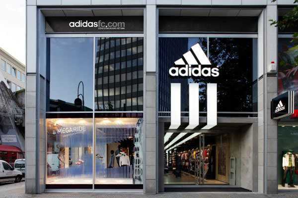 Độc chiêu ‘tiết kiệm’ tiền đóng thuế của Adidas Việt Nam
