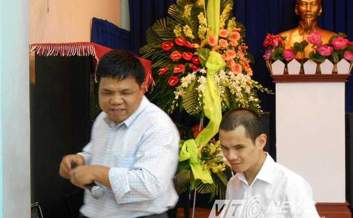Lễ khai giảng ấm áp của những học sinh đặc biệt