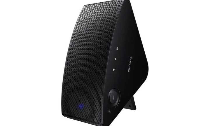 Sau TV màn hình cong, Samsung giới thiệu loa cong