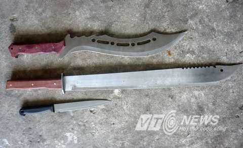 Mâu thuẫn vặt, vác mã tấu chém nhau