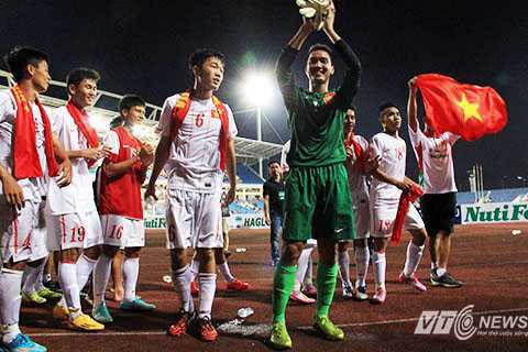 Bầu Đức ra lệnh gì cho U19 Việt Nam?