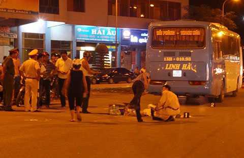 Cụ già bị xe khách đất Cảng cán tử vong