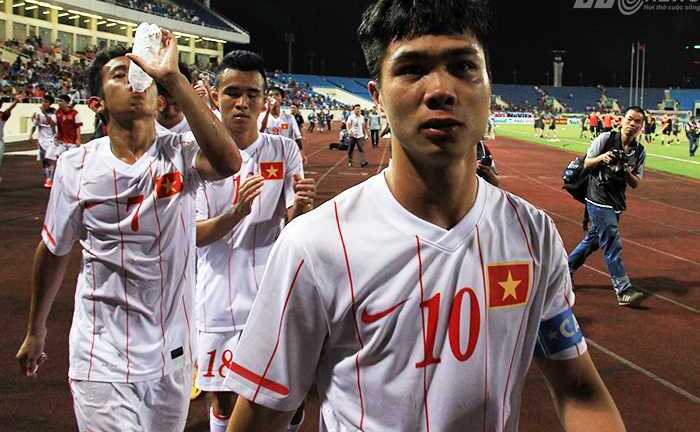 Bầu Đức: 'U19 Việt Nam không được đá bóng vì tiền'