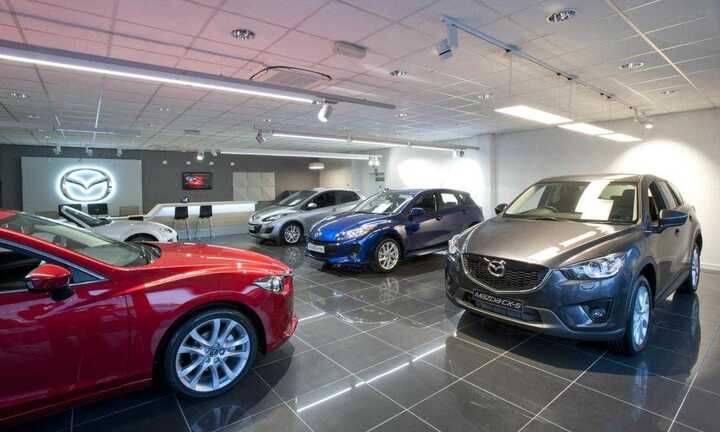 Tháng 'cô hồn', VinaMazda gây bất ngờ doanh số bán xe