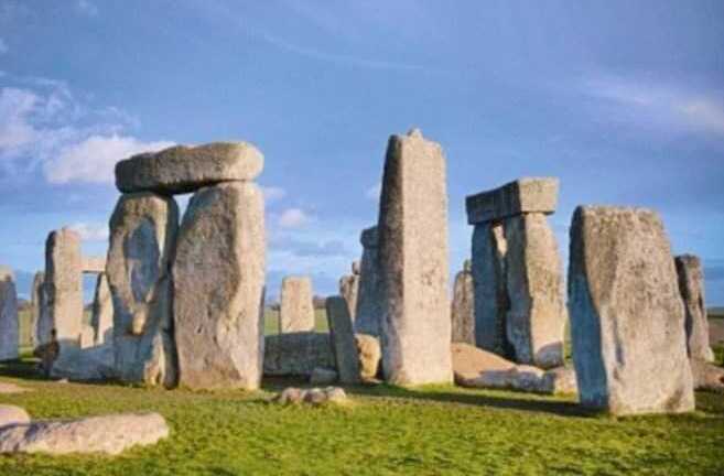 Phát hiện nhiều bí ẩn chưa từng biết đến về di tích Stonehenge