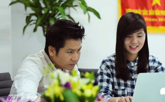 Đang giao lưu trực tuyến cùng ca sỹ Trọng Tấn