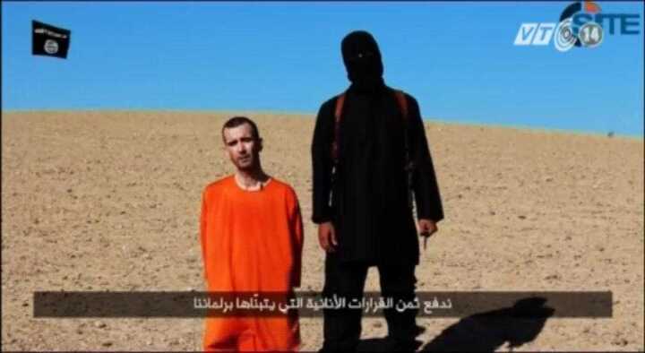 Clip: Phiến quân IS hành quyết con tin người Anh
