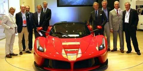 Tiễn CEO 'về vườn', Ferrari ra mắt siêu xe mới
