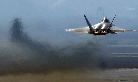 Điều 'hàng xa xỉ' F-22, Mỹ dùng dao giết trâu đi mổ gà?