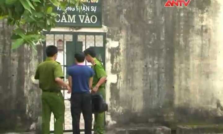 Băng cướp chuyên cướp xe ôm sa lưới