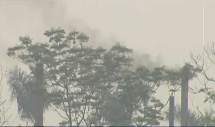 Clip: Khói bụi khét lẹt đầu độc người dân giữa thủ đô