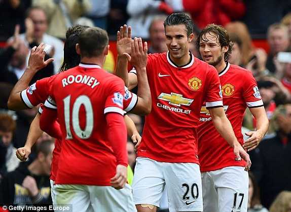 Rooney bị đuổi, Man Utd vất vả giành chiến thắng