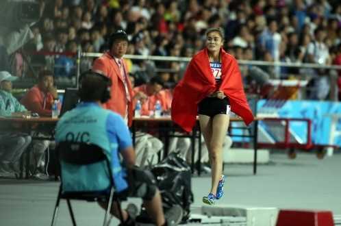 Quách Thị Lan giành HCB, Việt Nam vẫn tụt hạng ASIAD 17