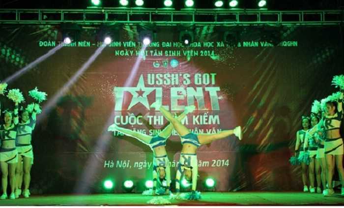 Nữ sinh khoe giọng trong trẻo, vũ đạo bốc lửa