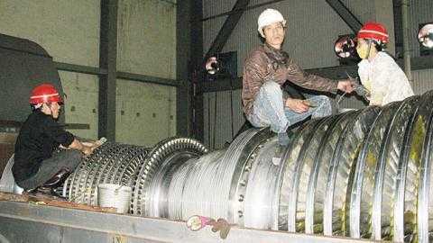 Trung Quốc ‘đẩy’ lạc hậu sang nước khác để cứu mình