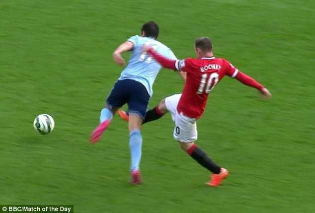 Tin sáng 30/9: Rooney hành động bản năng, ngu xuẩn