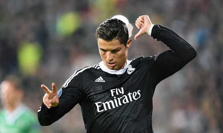 Ronaldo ‘đóng kịch’ xuất sắc giúp Real thắng nhọc nhằn