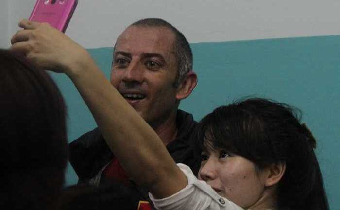 Tin sáng 5/10: Thầy Giôm ‘cầu xin’ CĐV Việt Nam