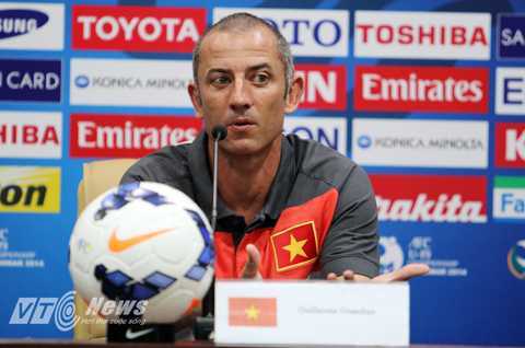 Thầy Giôm ngao ngán: U19 Việt Nam hôm nay là một đội bóng khác