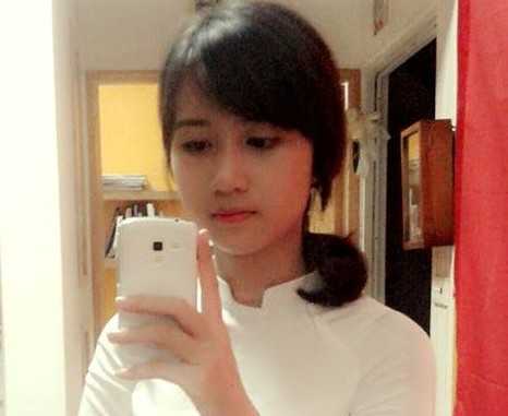 Nữ sinh mặt mộc xinh đẹp bất ngờ nổi tiếng