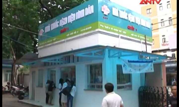 Bác sĩ kê toa thuốc 'khủng' với giá 'cắt cổ'