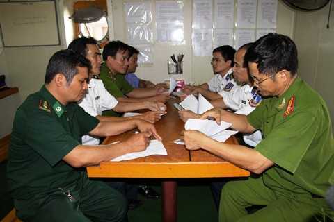 Tàu Sunrise bị cướp: Chờ chỉ đạo từ Bộ Công an