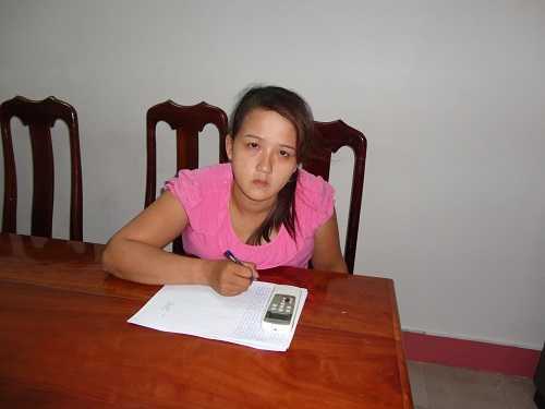 Nữ quái sa lưới còn giở trò quyến rũ cả điều tra viên