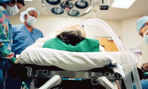 Y tá bị nghi làm chết 38 bệnh nhân