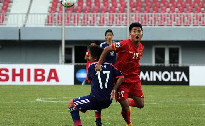 'Em họ Văn Quyến' thích đối đầu Công Phượng, Tuấn Anh