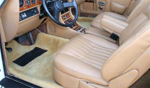 6 tiện nghi 'ăn tiền' trên xe hạng sang