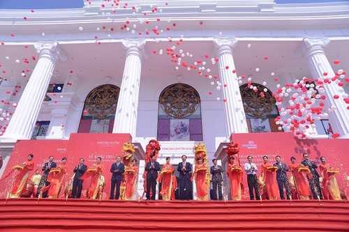 Mở cửa thiên đường mua sắm, giải trí Vincom Center Hạ Long