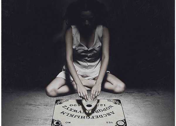 Trailer phim kinh dị 'Ouija - Trò chơi gọi hồn'