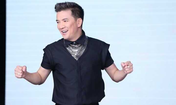 Mr Đàm trả ơn những người 'mang lại chén cơm manh áo' cho mình